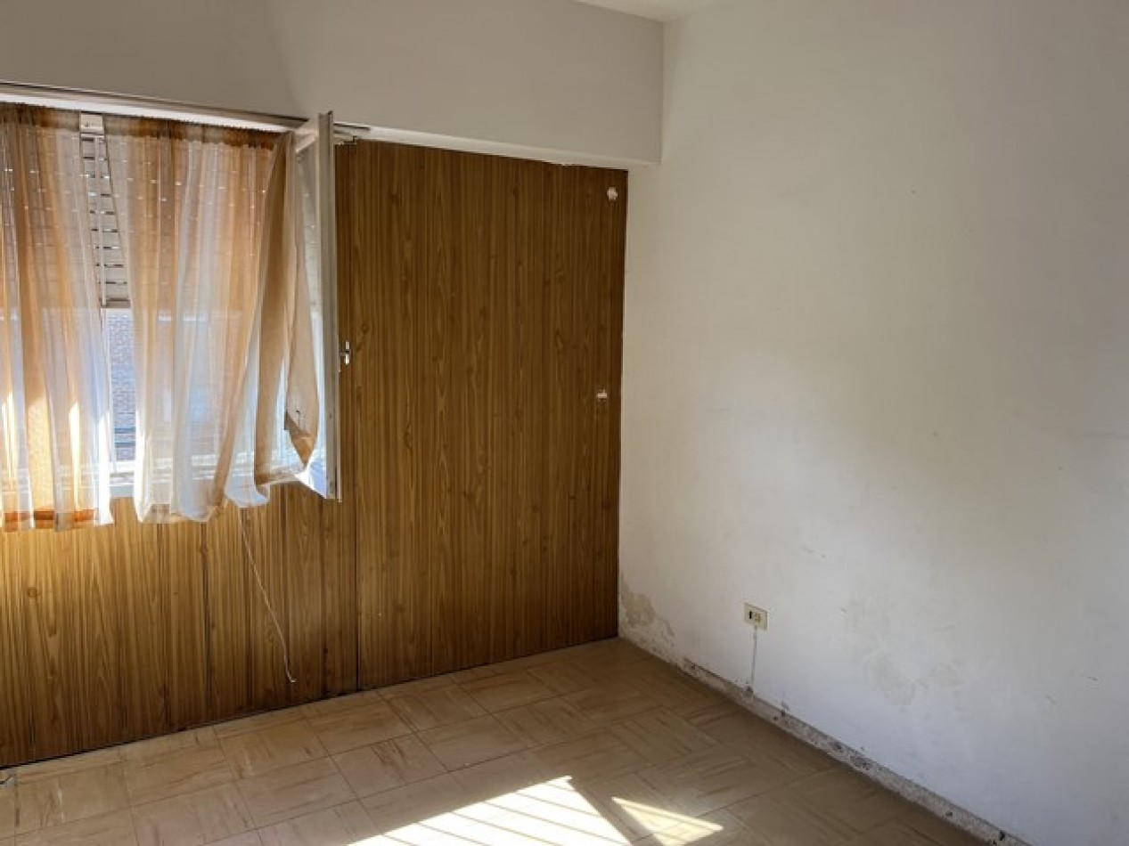 DPTO. A LA CALLE Y CFTE. ABIERTO 5 AMB.C/COCH. DESC.-BALCON-JARDIN DE INVIERNO-VISTA LATERAL AL MAR (