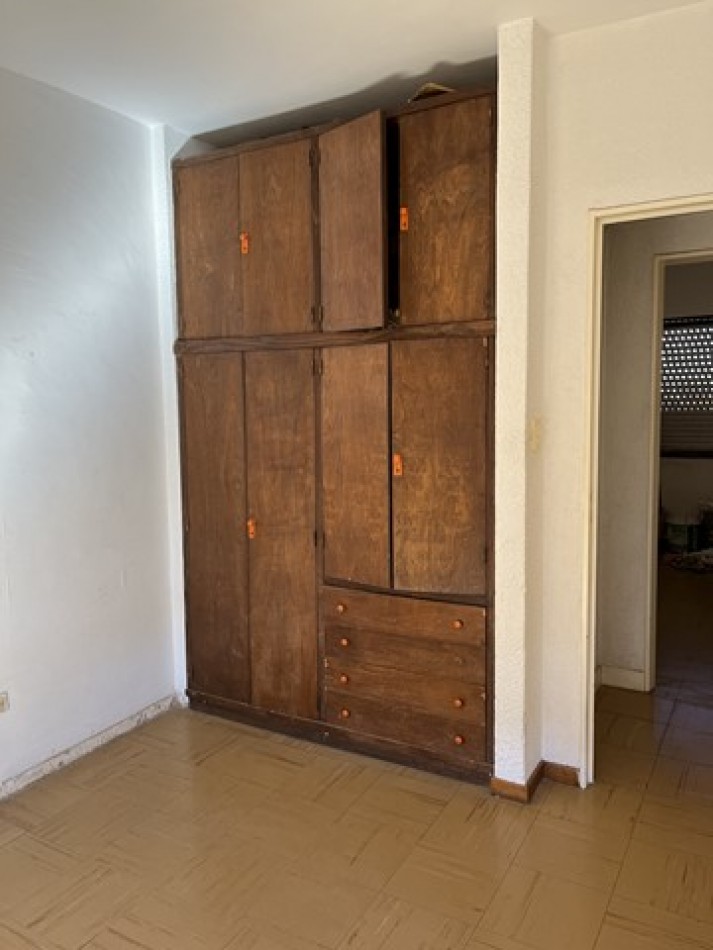 DPTO. A LA CALLE Y CFTE. ABIERTO 5 AMB.C/COCH. DESC.-BALCON-JARDIN DE INVIERNO-VISTA LATERAL AL MAR (