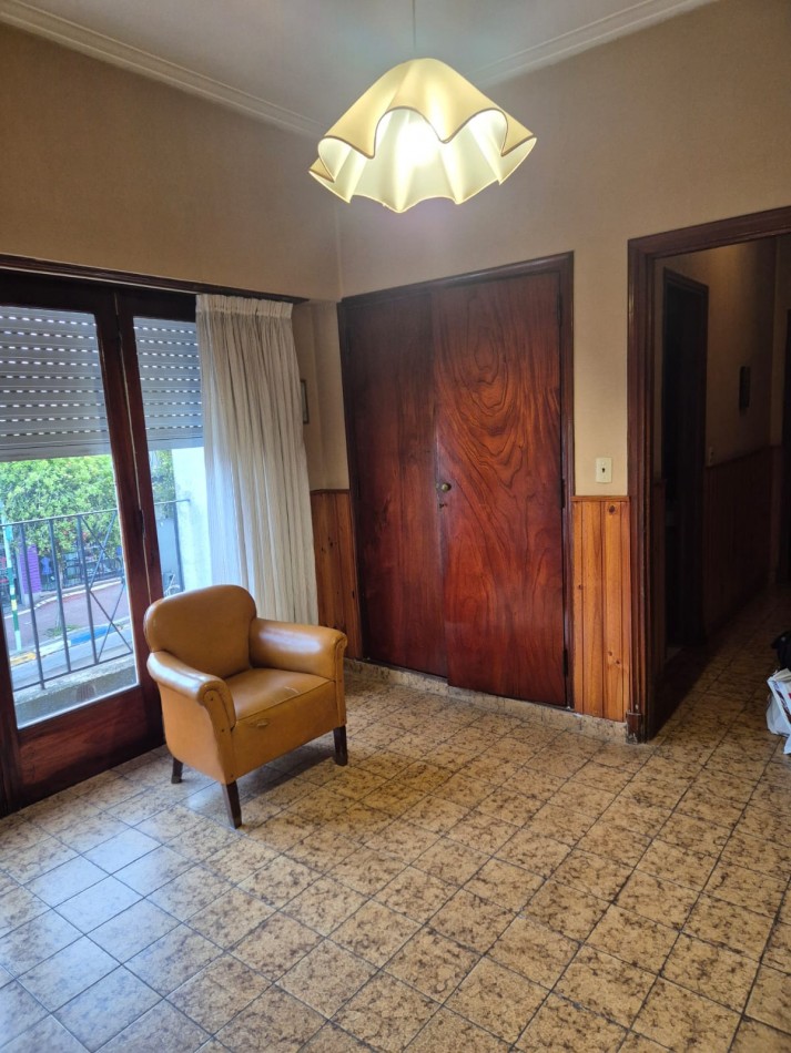 Excelente Chalet 4 amb. P. Alta - Comercial o Profesional