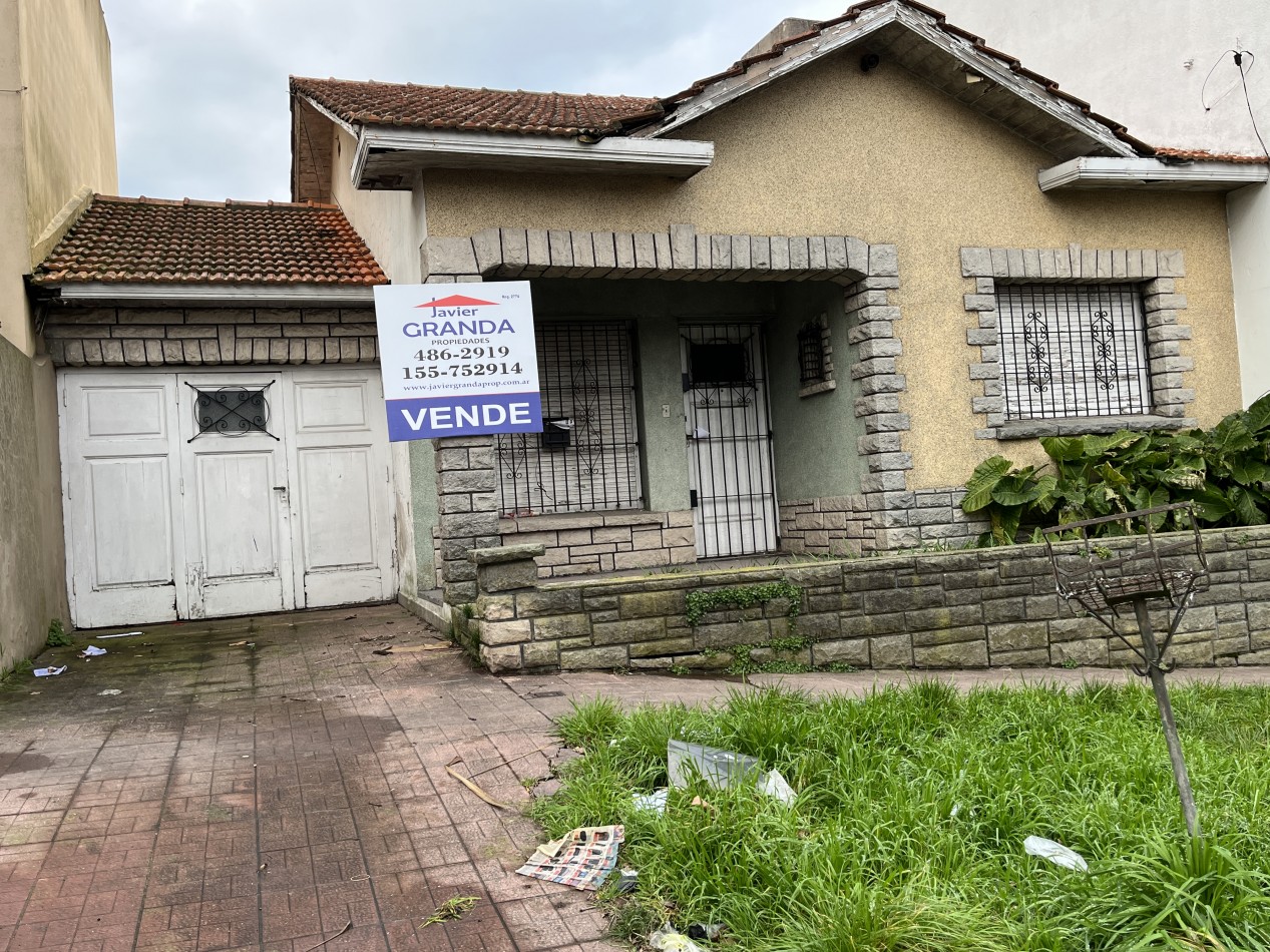 CHALET A RECICLAR COMPLETO  120 m2 cub. S/LOTE 322 m2 "valor LOTE"