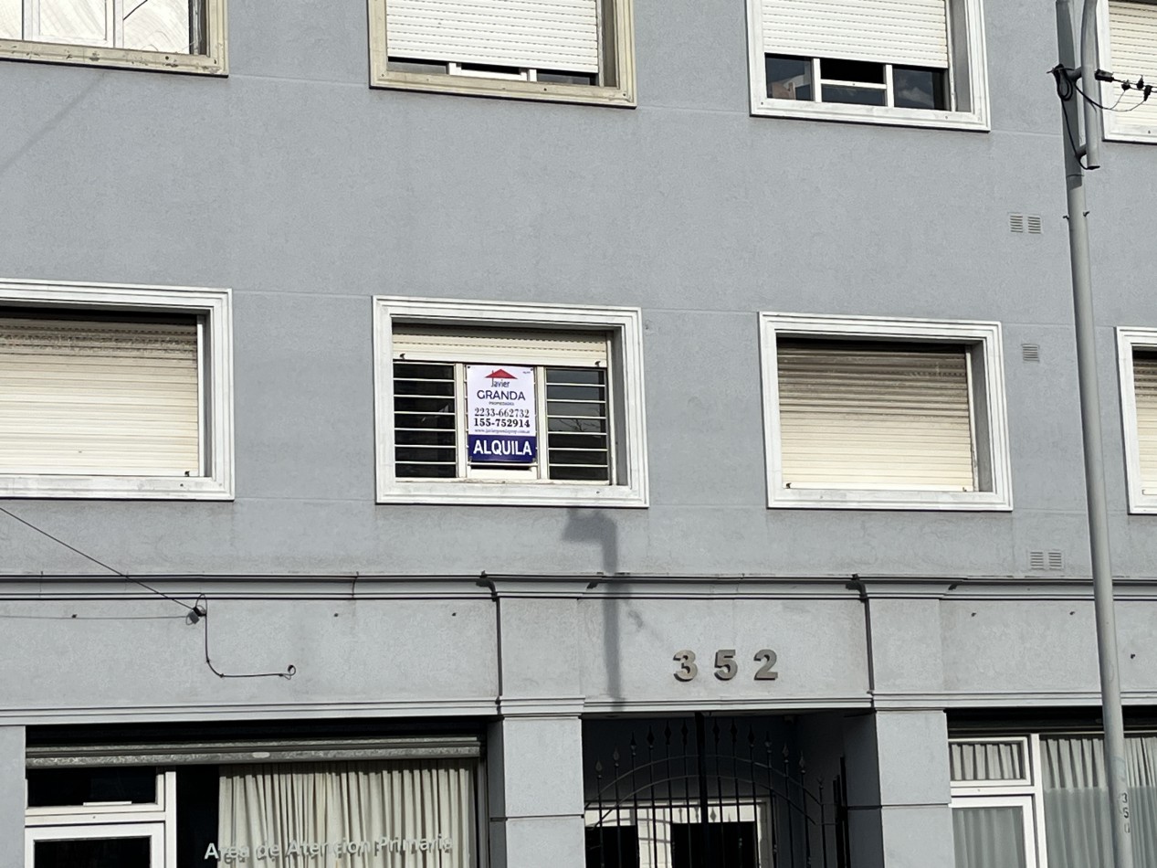 Dpto. 2 amb. calle piso radiante-mucho sol