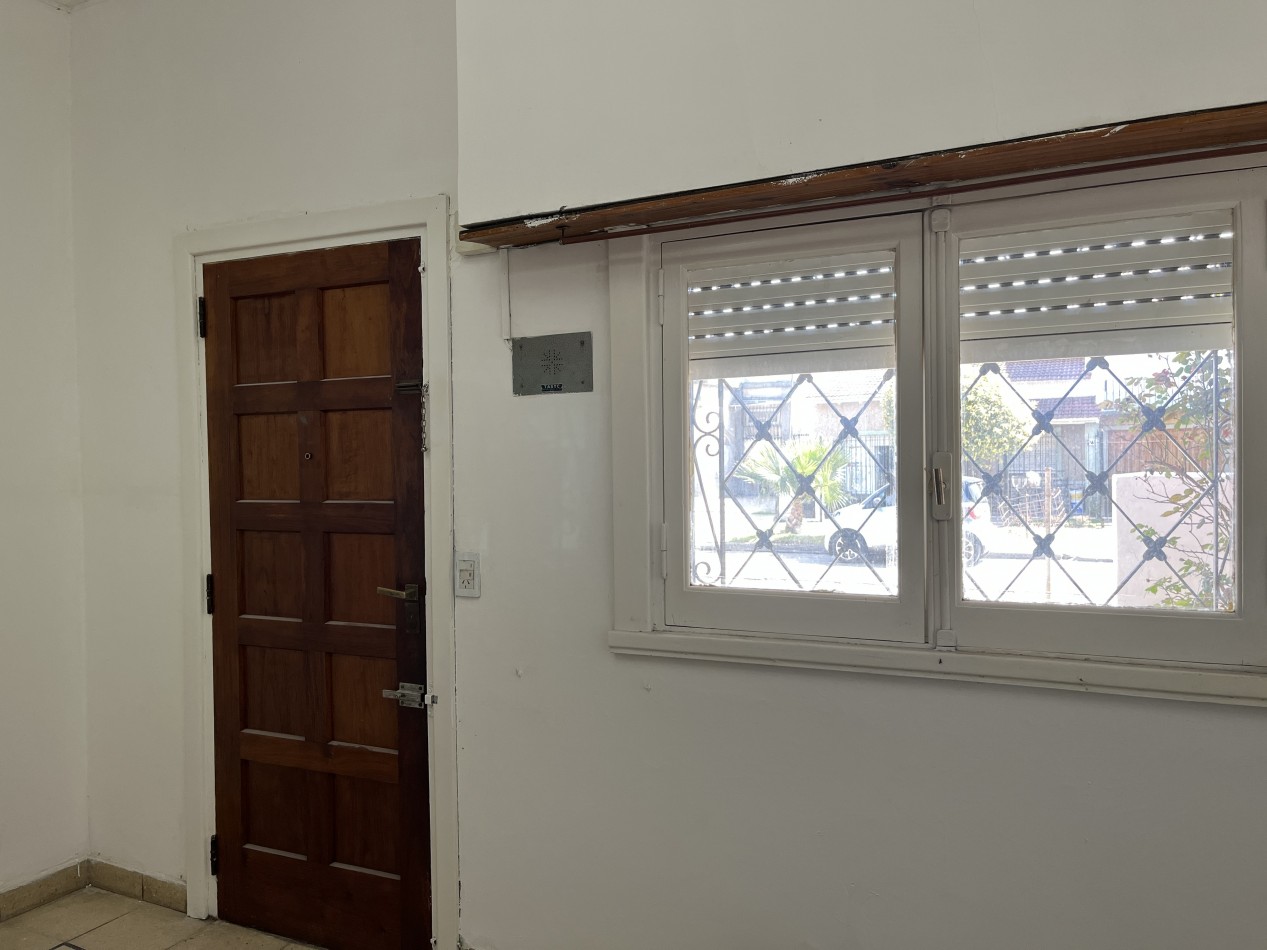 CHALET PH 3 AMB. A LA CALLE con patio