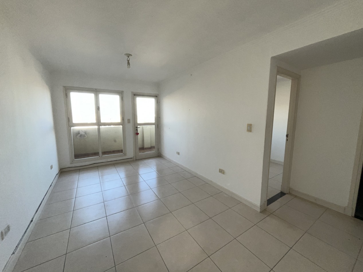 Departamento 3 amb. A la Calle con balcon terraza