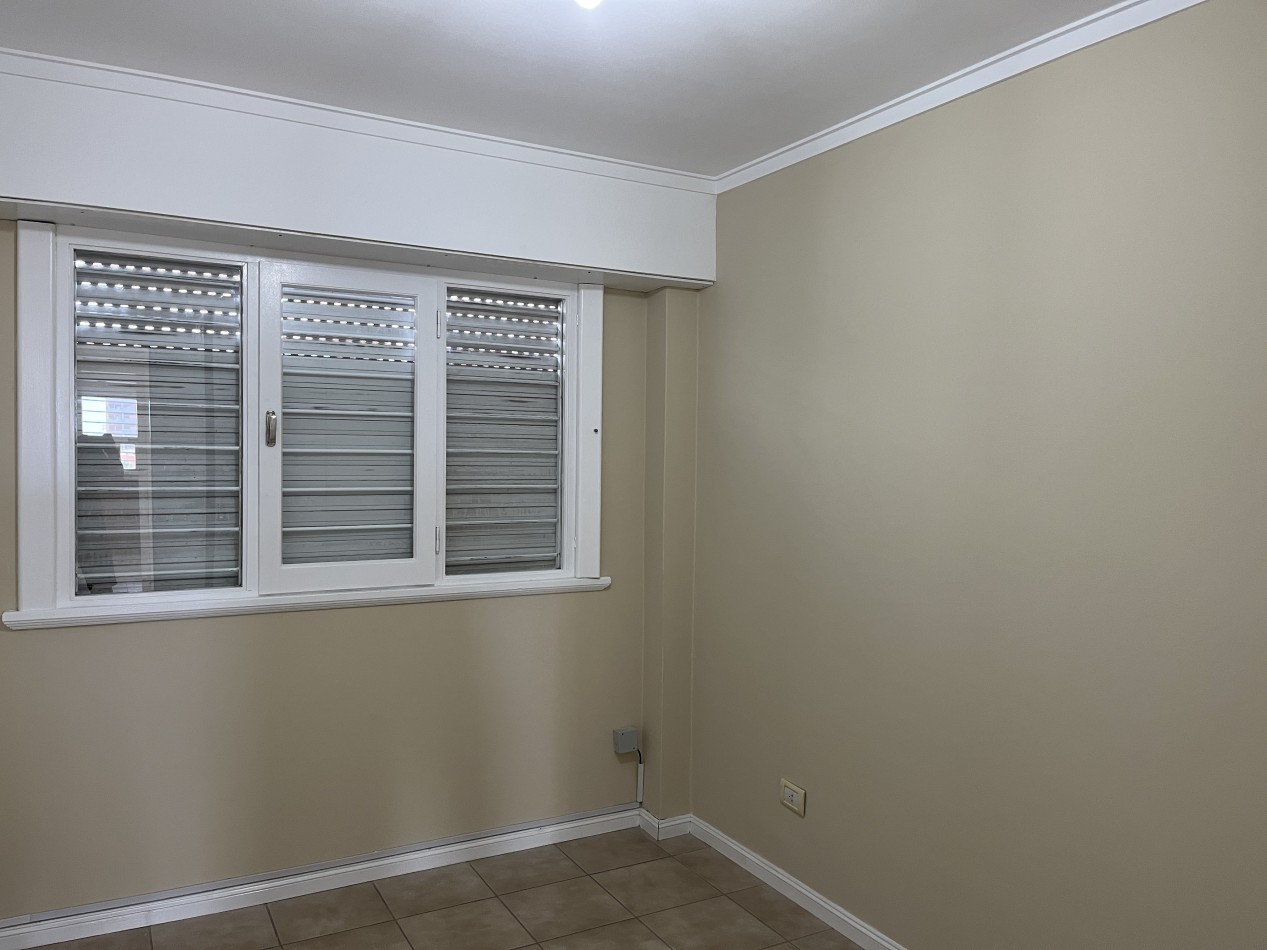 Departamento 3 amb. A la Calle con balcon terraza