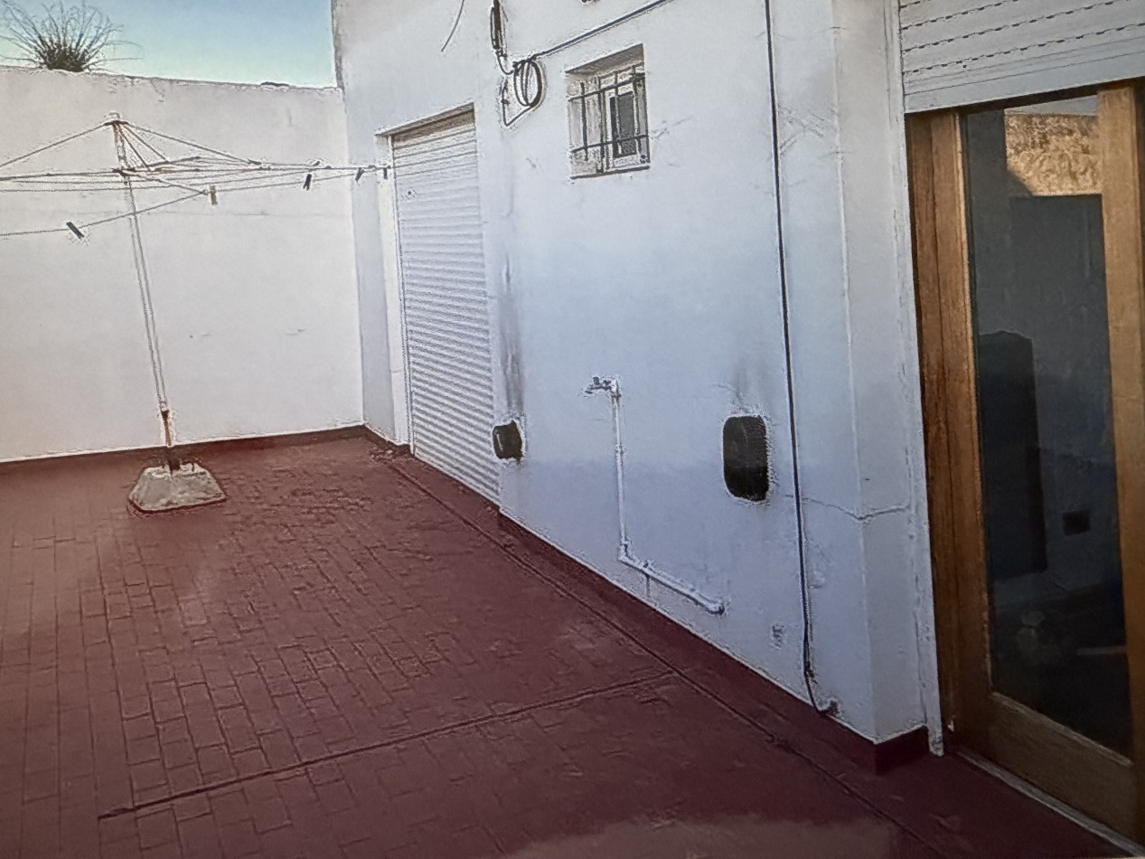 Dpto. 3 amb. c/patio 