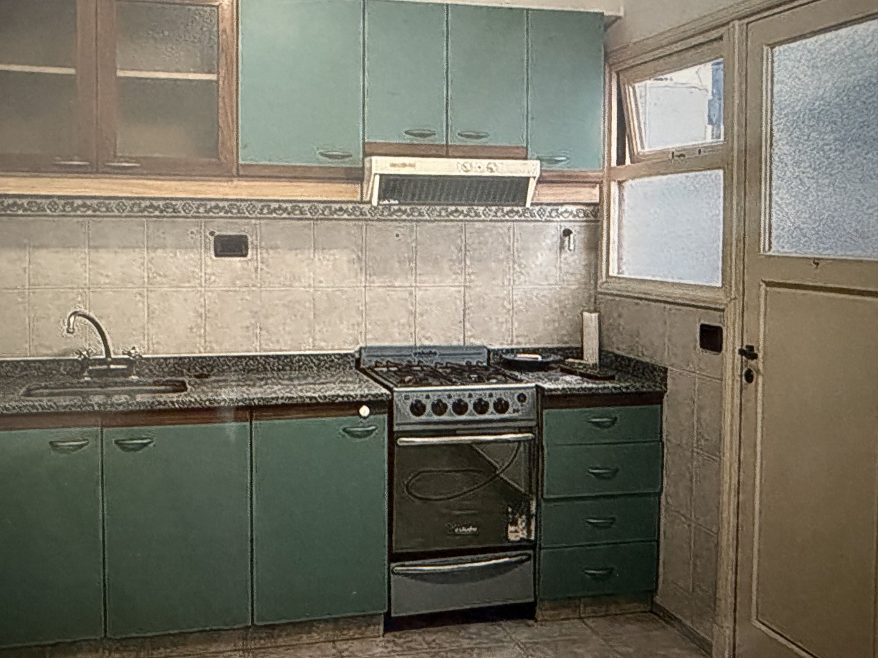 Dpto. 3 amb. c/patio 