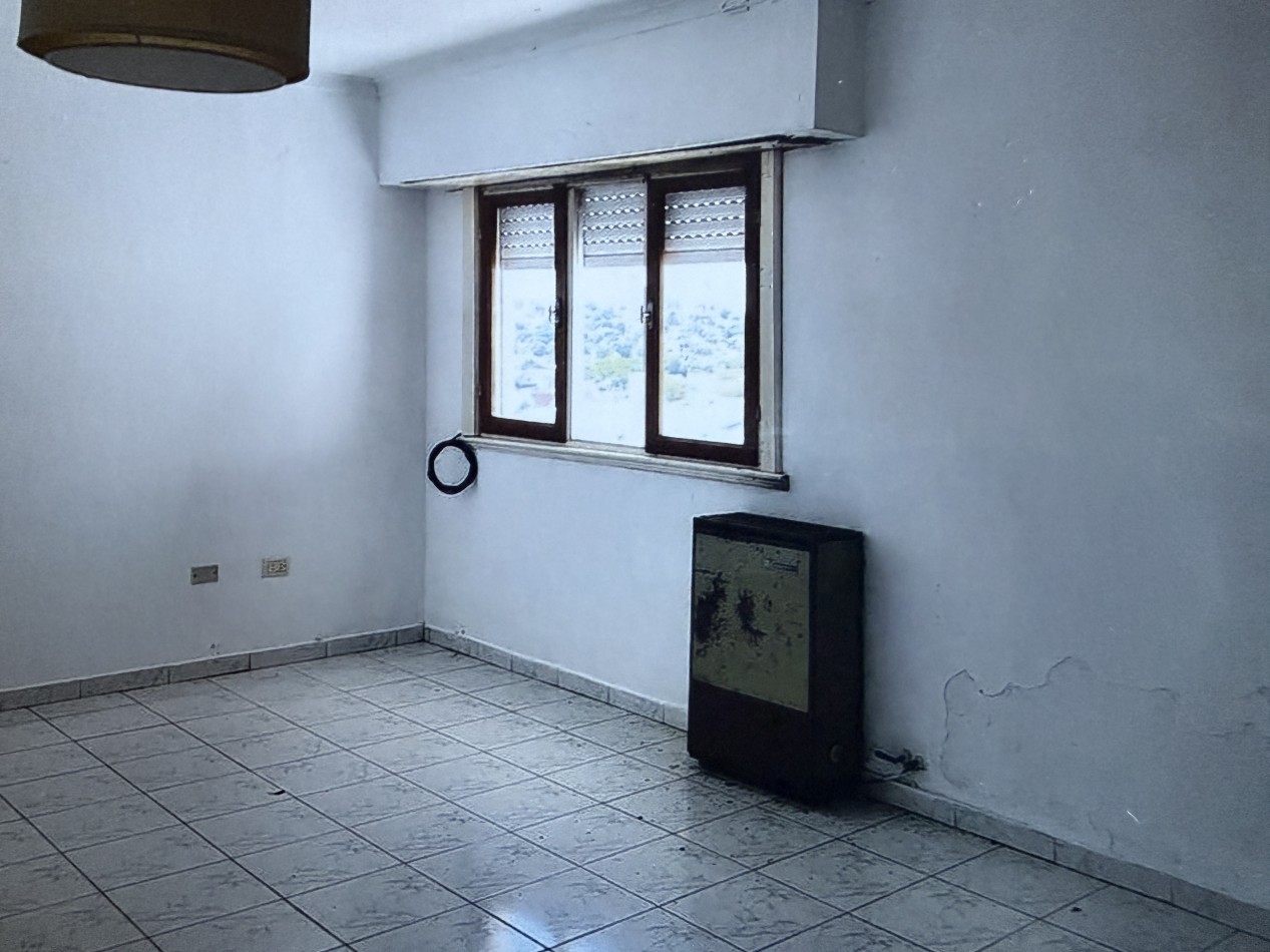 Dpto. 2 amb. con patio zona Guemes