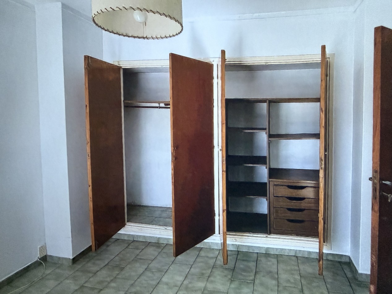 Dpto. 2 amb. con patio zona Guemes