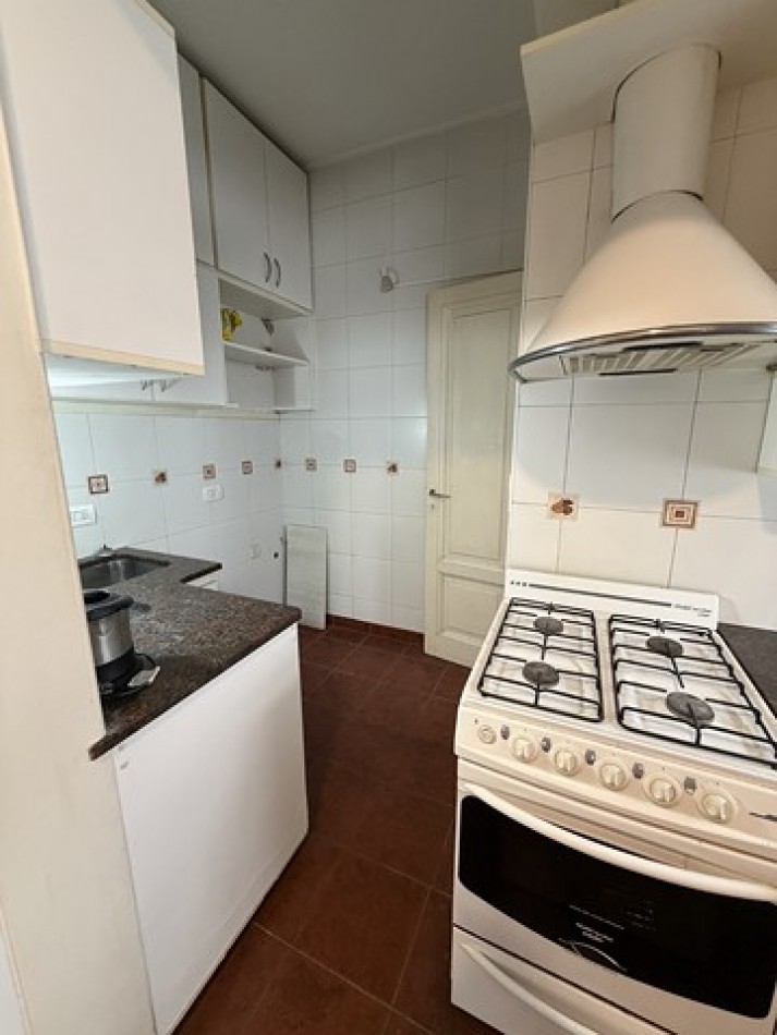 Departamento con 2 baños - cochera