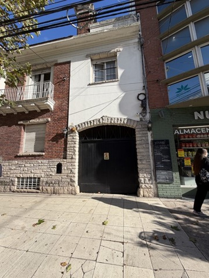 Departamento con 2 baños - cochera