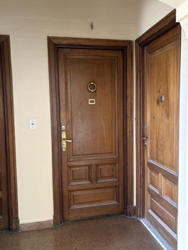 Departamento con 2 baños - cochera