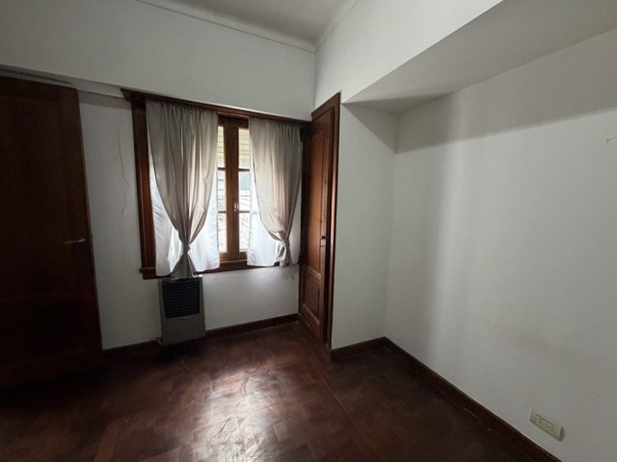 Departamento con 2 baños - cochera