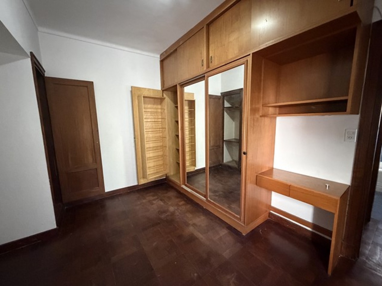Departamento con 2 baños - cochera
