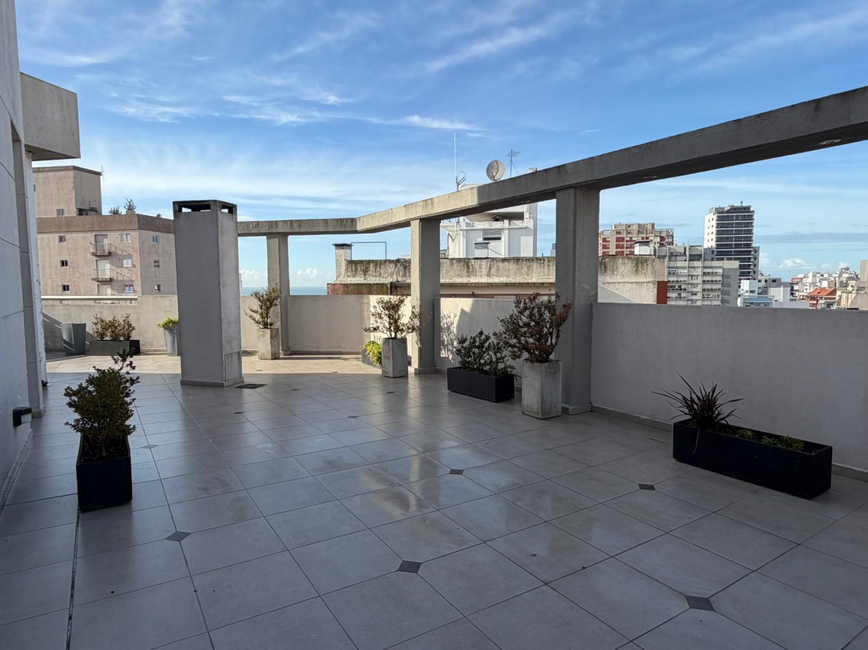Departamento de 4 amb. con cochera