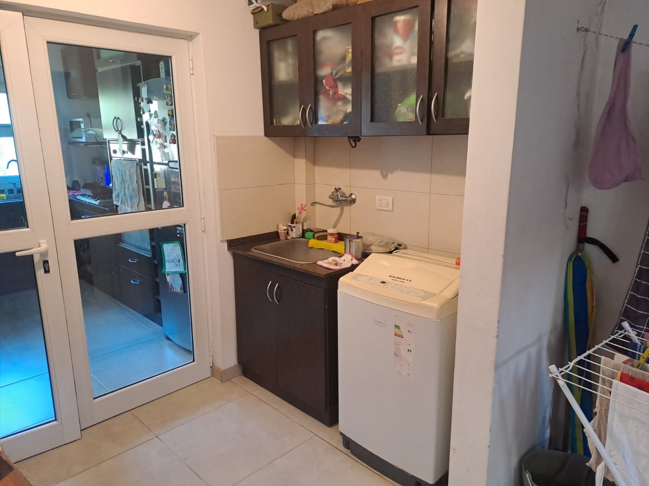 Chalet 5 amb. - escritorio - garage doble paralelo - parque