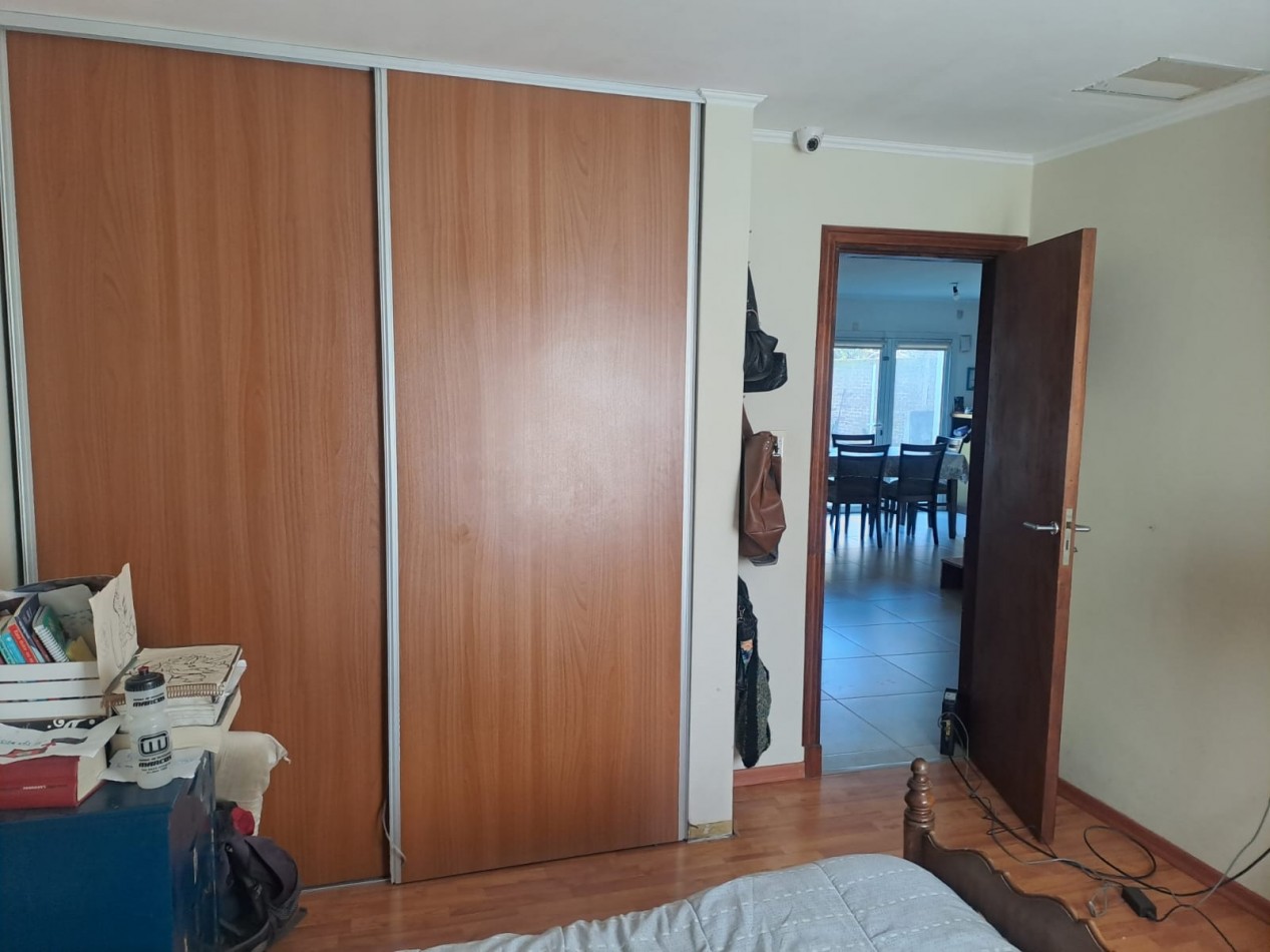 Chalet 5 amb. - escritorio - garage doble paralelo - parque