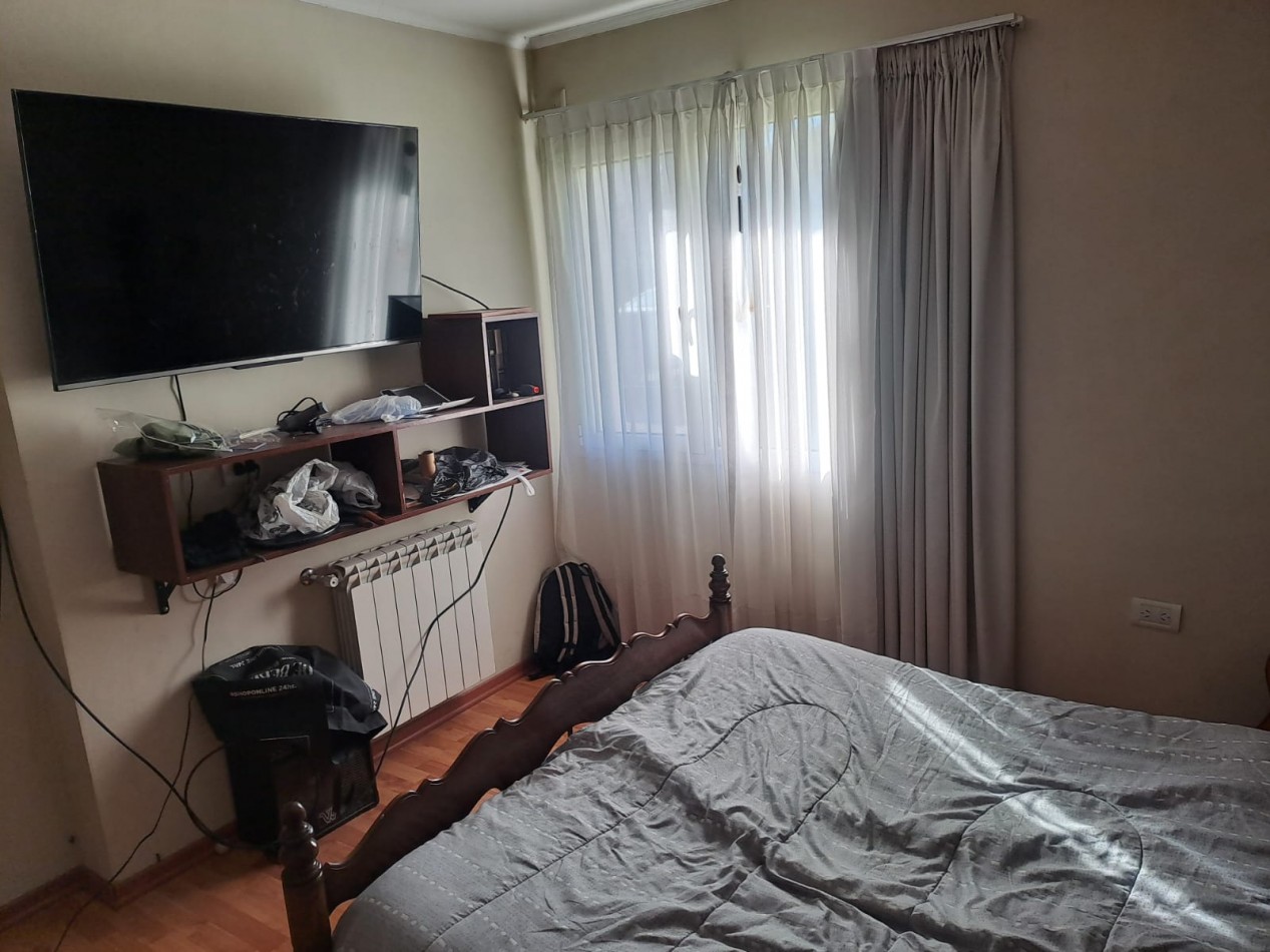 Chalet 5 amb. - escritorio - garage doble paralelo - parque