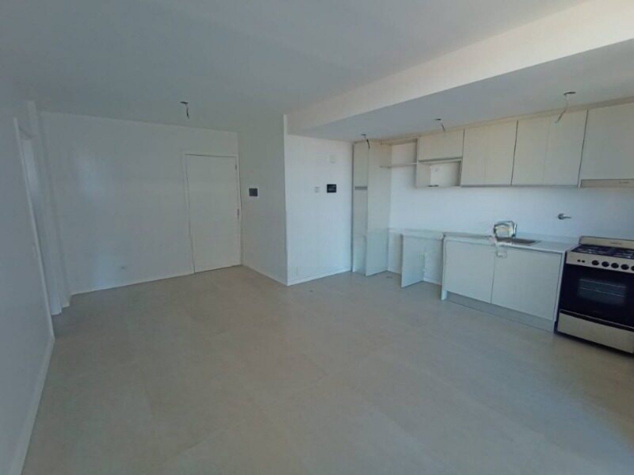 Departamento 2 amb. c/coch. Guemes