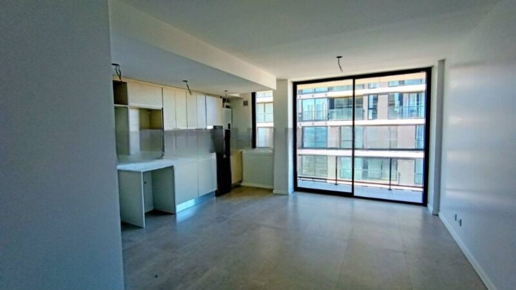 Departamento 2 amb. c/coch. Guemes