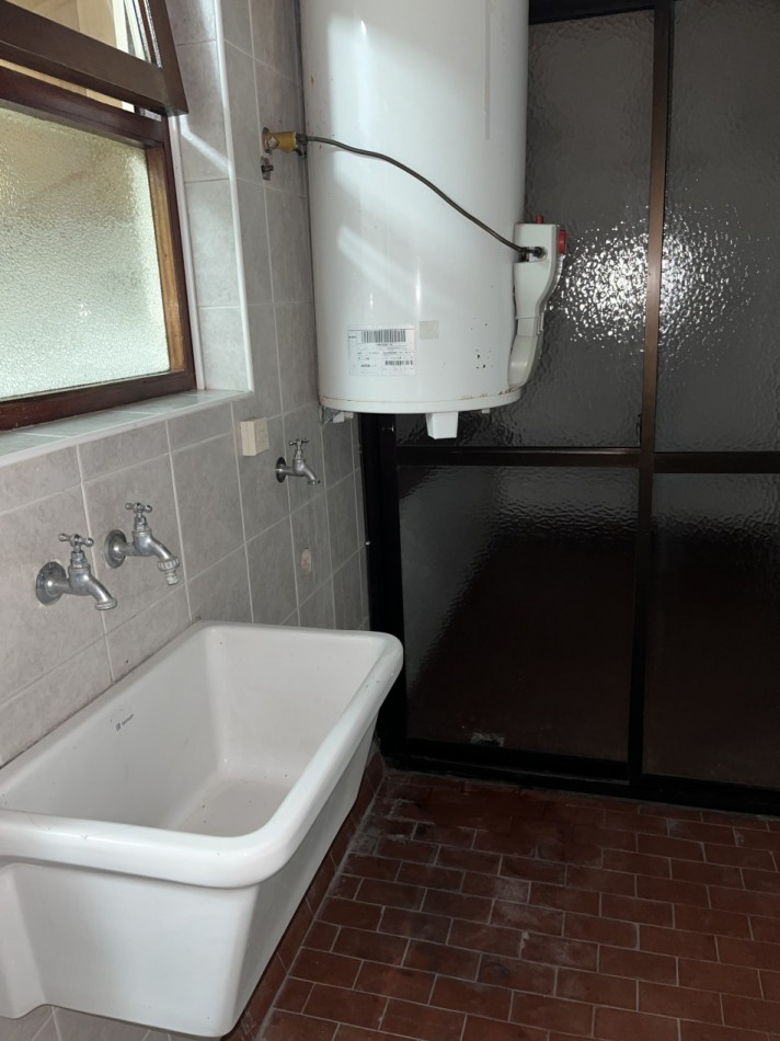 Dpto. 3 amb. c/patio 