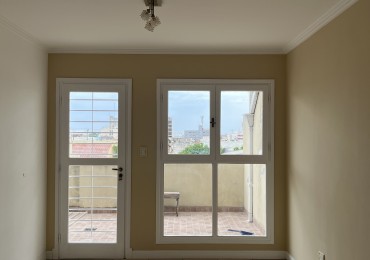Departamento 3 amb. A la Calle con balcon terraza
