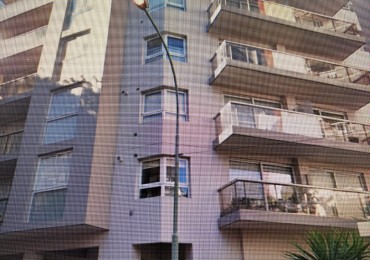 Departamento de 4 amb. con cochera